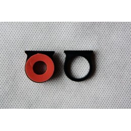 Czerwone gumki antywibracyjne do rurek 12 mm.